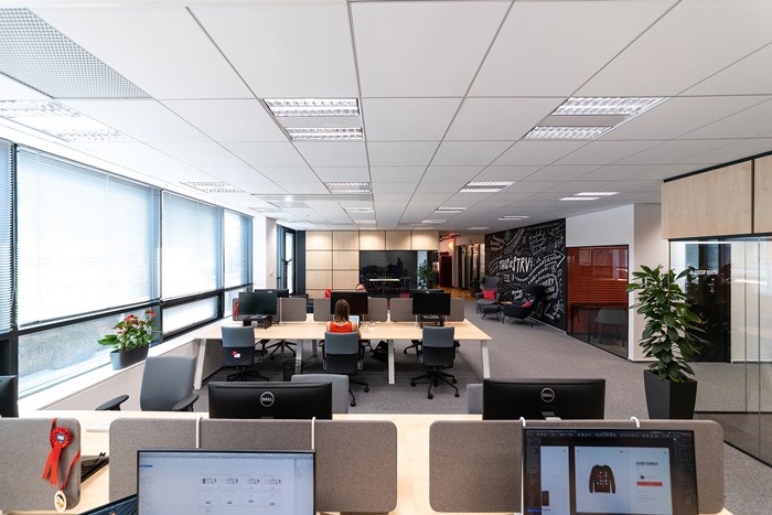 北京辦公室裝修工位照明的燈光怎樣設計