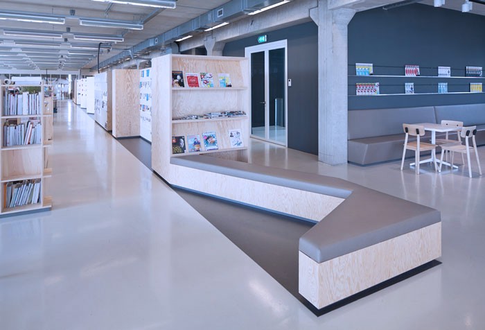 現(xiàn)代簡約辦公室過道動線設(shè)計