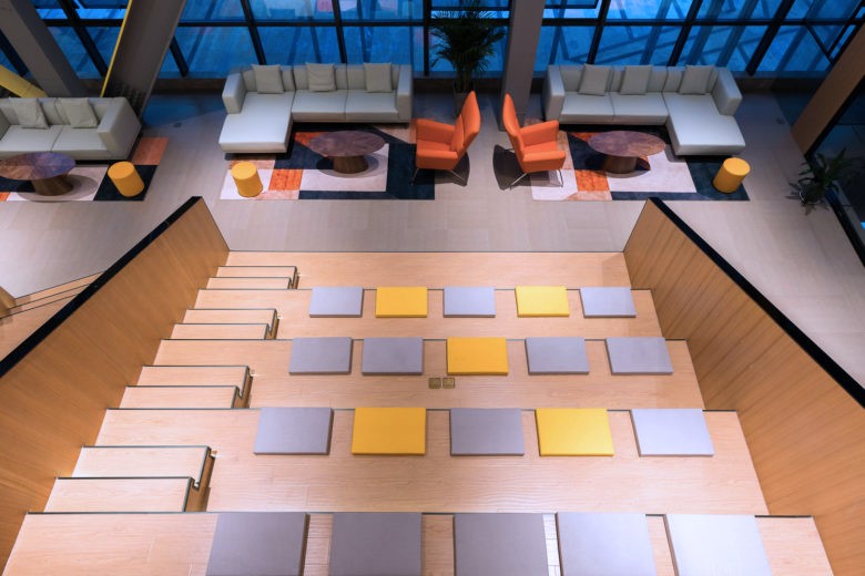 現(xiàn)代新潮休息區(qū)裝修設(shè)計(jì)