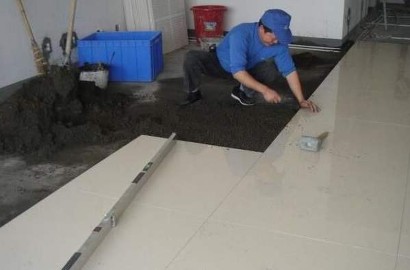 關于北京寫字樓設計裝修鋪瓷磚步驟與方法